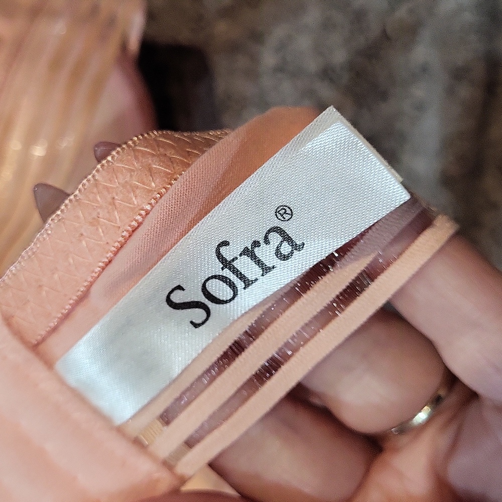 Sofra Bra - Picture 8 of 10